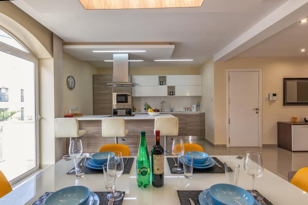 Modern 3 Bedroom Close To Paceville And *